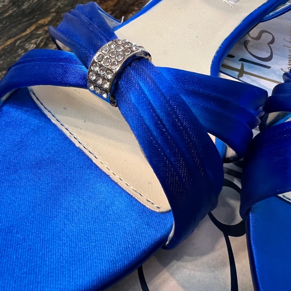 Coloriffics Cobalt blue 1” dressy heel with bling accent. - Picture 7 of 7